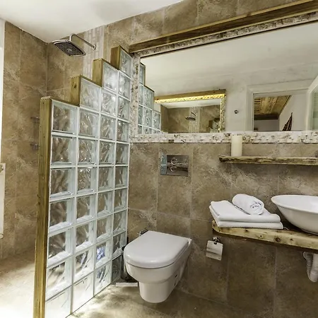 Chalet Gokova